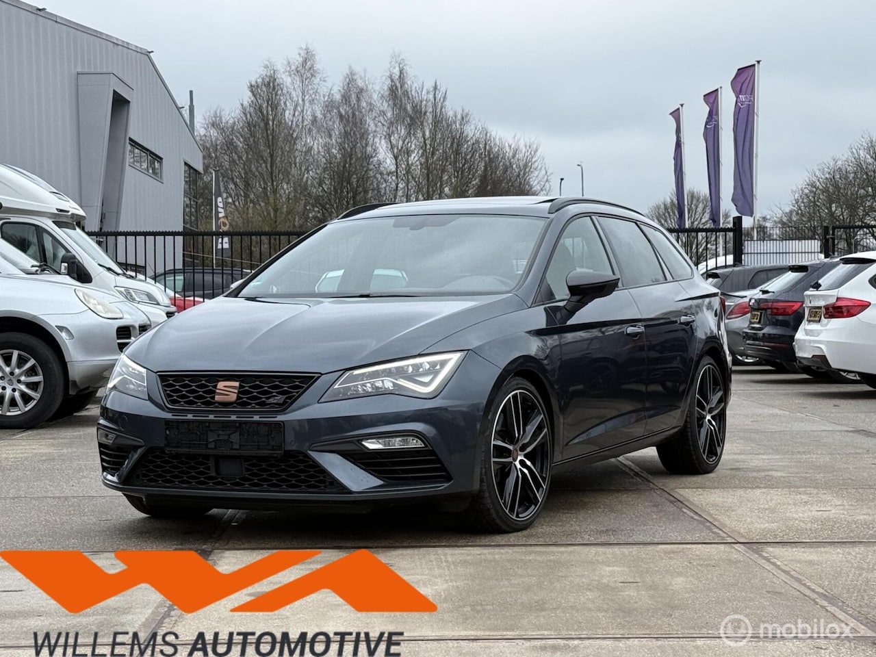 SEAT Leon ST - 2.0 TSI 4DRIVE CUPRA 300 PANO-KUIP-19’inch - AutoWereld.nl