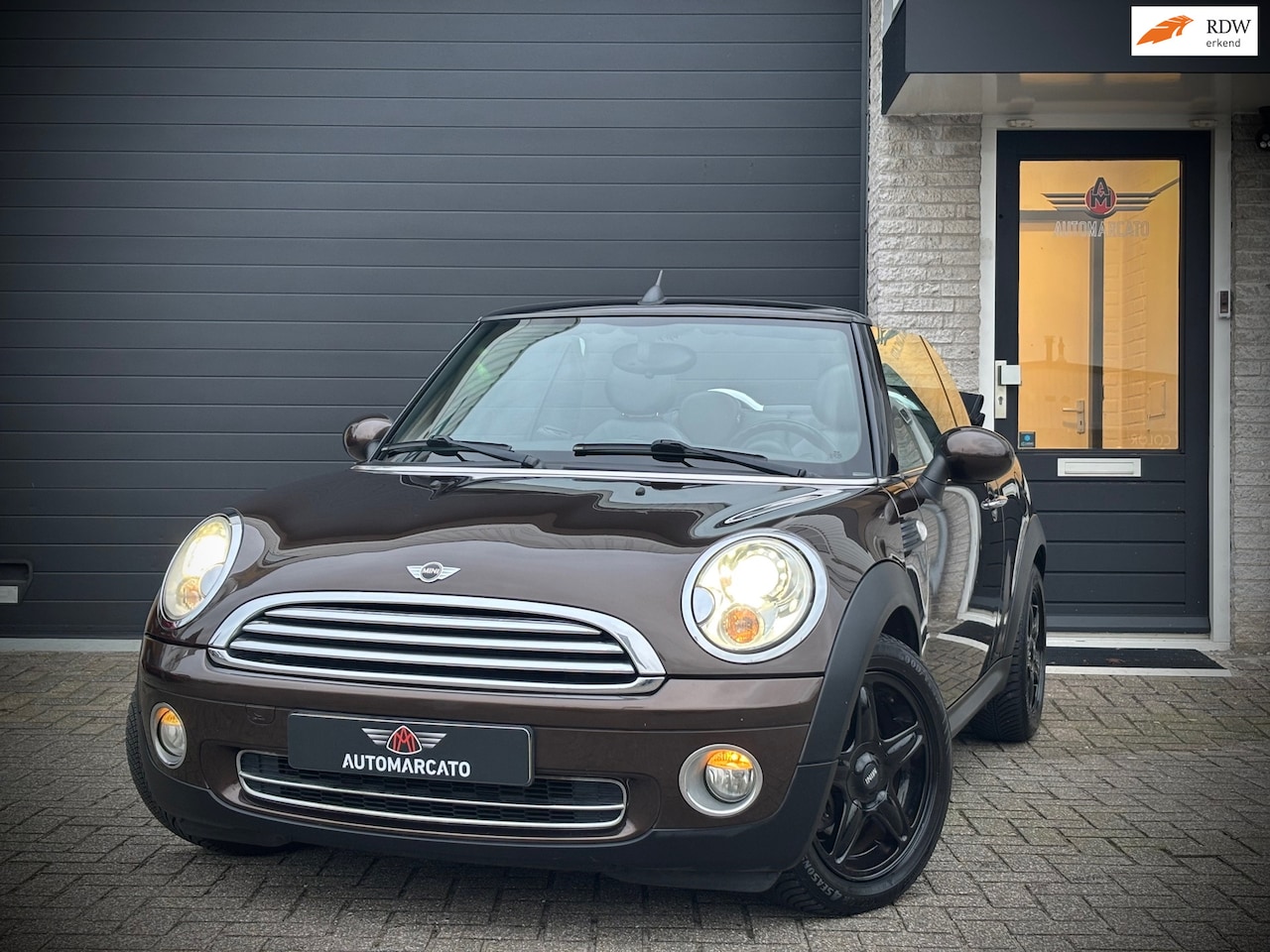 MINI Cabrio - Mini 1.6 Cooper | Navi | Bi-Xenon | Leder | Stoelverwarming | YoungTimer | NAP | Complete - AutoWereld.nl