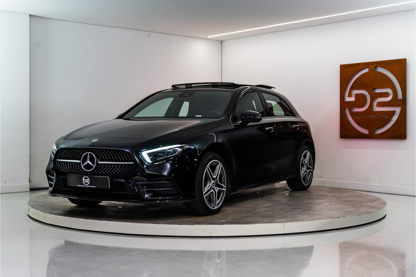 Mercedes-Benz A-klasse - 250 e AMG 218PK | Pano | Sfeer | LED | Stoelverw. | Keyless | 12 MND Garantie - AutoWereld.nl