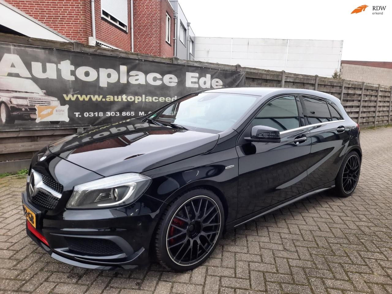 Mercedes-Benz A-klasse - 250 Sport AMG UITLAAT EDITION UITVOERING - AutoWereld.nl
