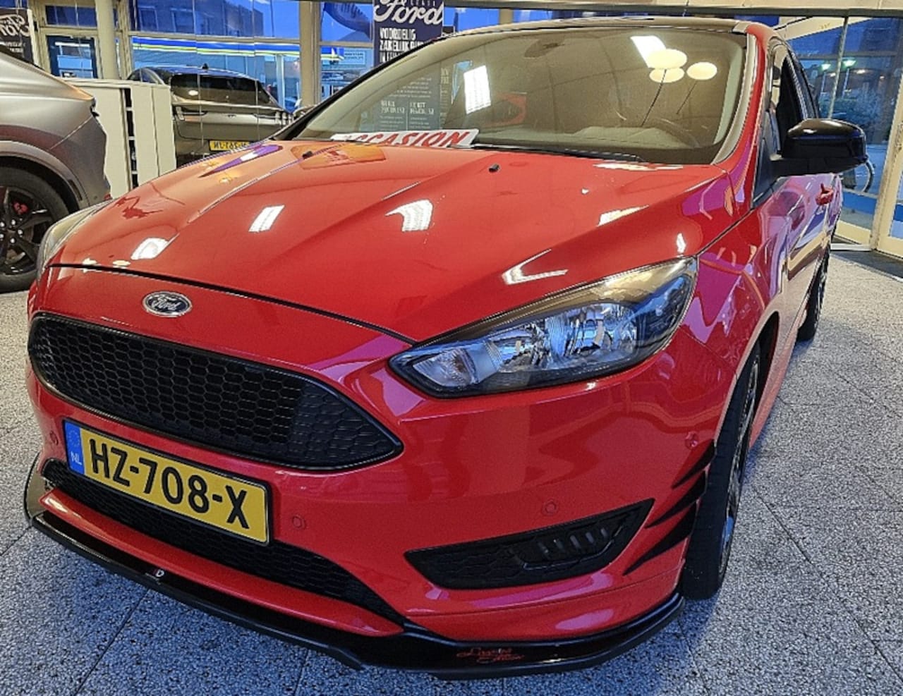 Ford Focus - 1.5 EcoBoost 150pk 5-deurs Red &amp; Black Edition - AutoWereld.nl