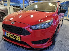 Ford Focus - 1.5 EcoBoost 150pk 5-deurs Red &amp; Black Edition