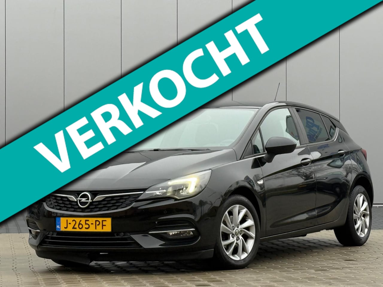 Opel Astra - 1.2 Edition | Black Sapphire | Carplay/Navi/Cruise/LED/Clima - AutoWereld.nl