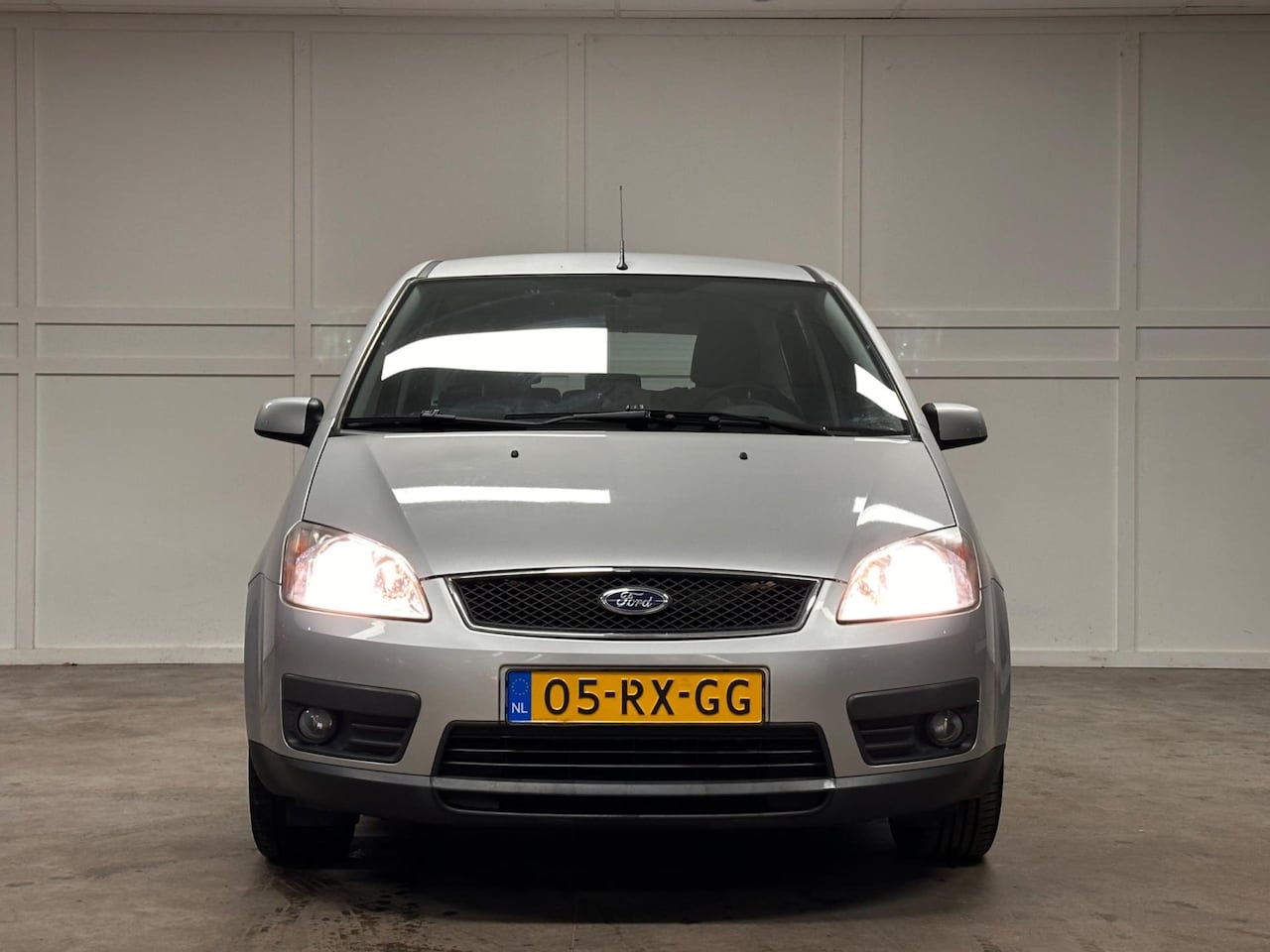 Ford Focus C-Max - 1.6-16V Futura 1.6-16V Futura - AutoWereld.nl