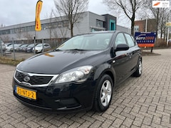 Kia Cee'd - 1.4 CVVT Seven Business - Hatchback - nieuwe Apk