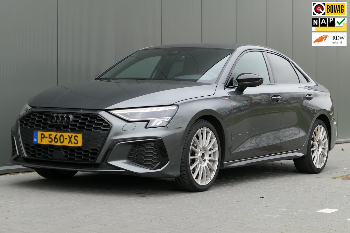 Audi A3 Limousine - 30 TFSI S edition S line Cruise NAP - AutoWereld.nl