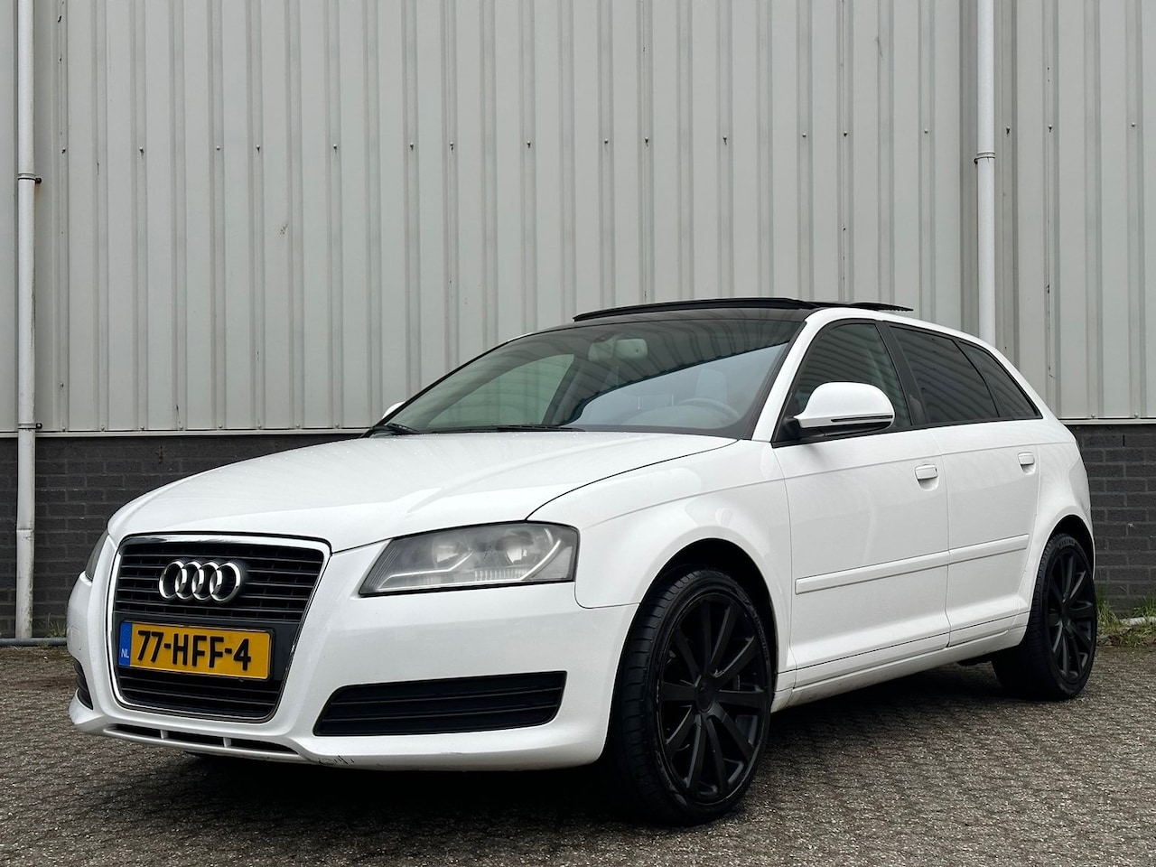 Audi A3 Sportback - 1.6 Ambiente Pro Line Panorama Led - AutoWereld.nl
