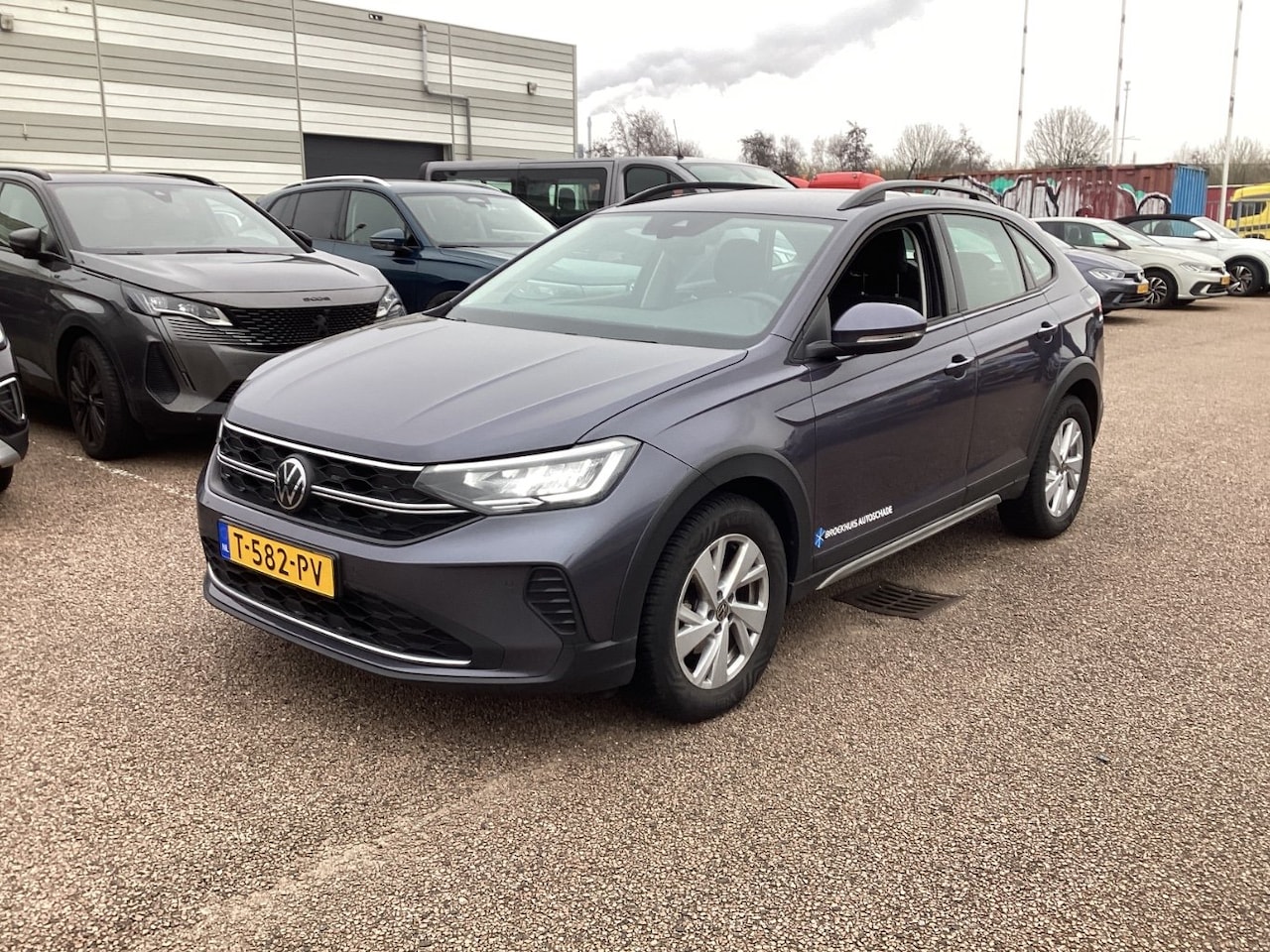 Volkswagen Taigo - 1.0 TSI 95 pk Life | Apple Carplay | Parkeer sensoren | Ledkoplampen | Airco | DAB | - AutoWereld.nl
