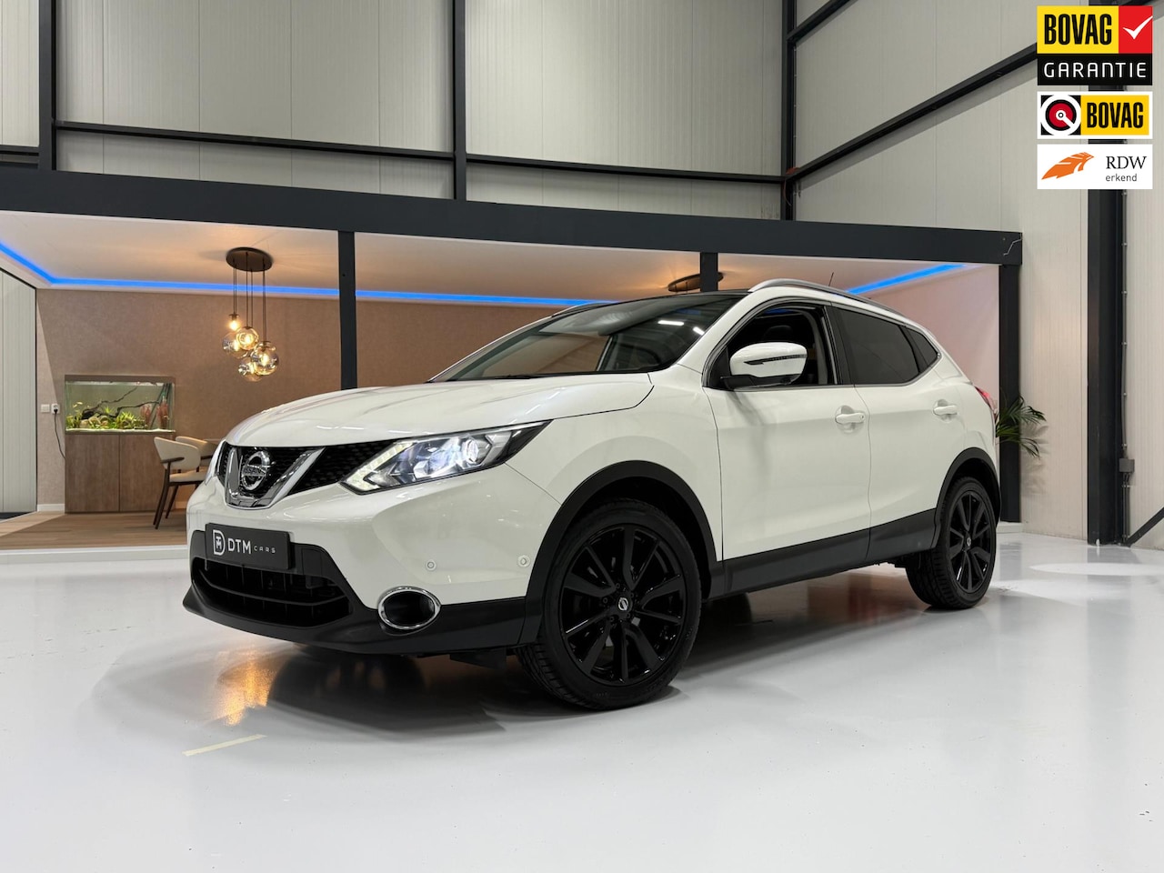 Nissan Qashqai - 1.2 Tekna 360° Cam NAP Trekhaak Pdc Pano Navi leder Led stoelverw. - AutoWereld.nl