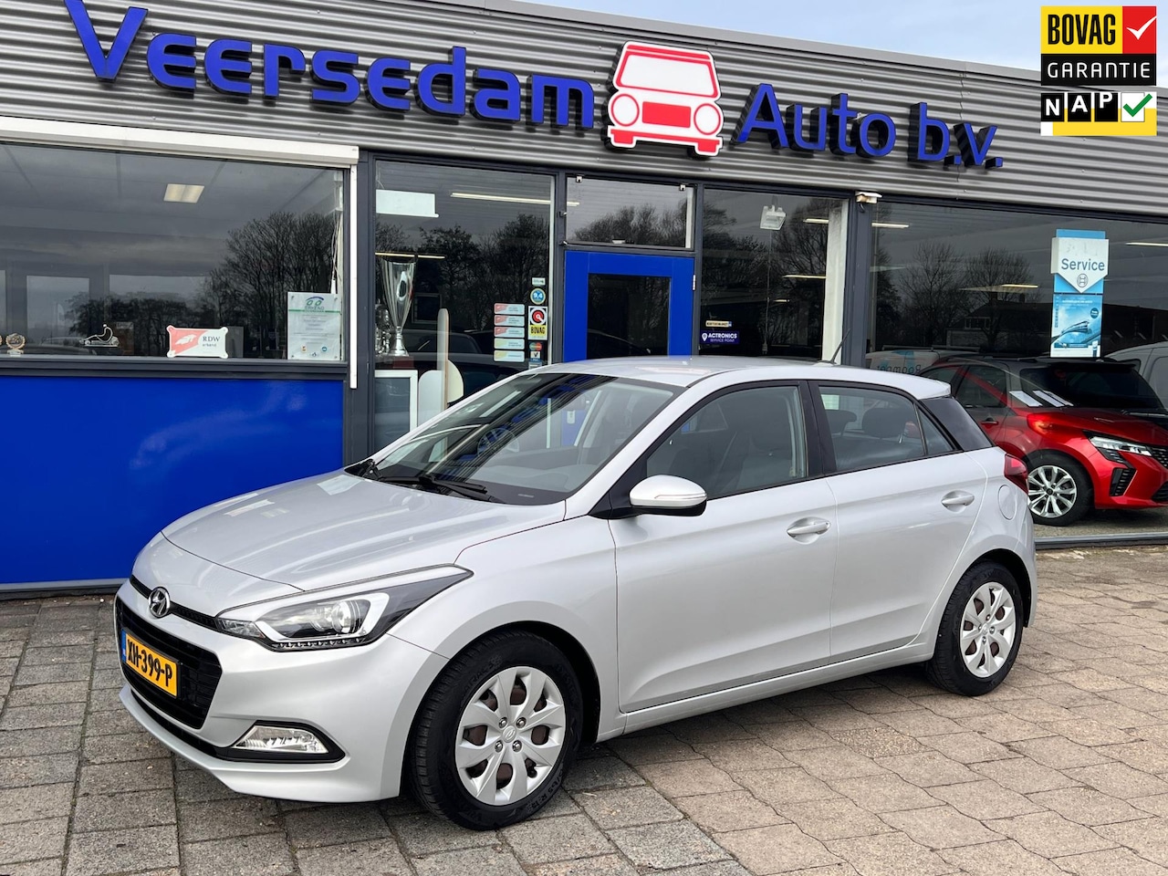 Hyundai i20 - 1.0 T-GDI Comfort 1.0 T-GDI Comfort, Camera, navigatie, trekhaak enz... - AutoWereld.nl