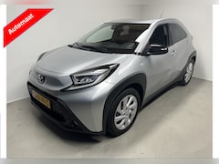 Toyota Aygo X - 1.0 VVT-i MT Play Automaat Apple Carplay Stoelverwarming Camera