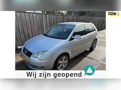 Volkswagen Polo - 1.4-16V AIRCO/ ELEKTRISCHE RAMEN/ LM VELGEN