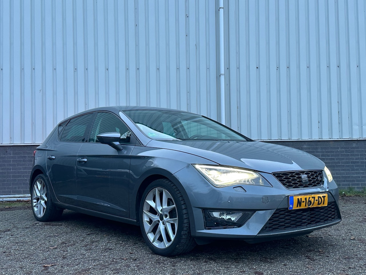SEAT Leon - 1.4 EcoTSI FR Connect Automaat - AutoWereld.nl