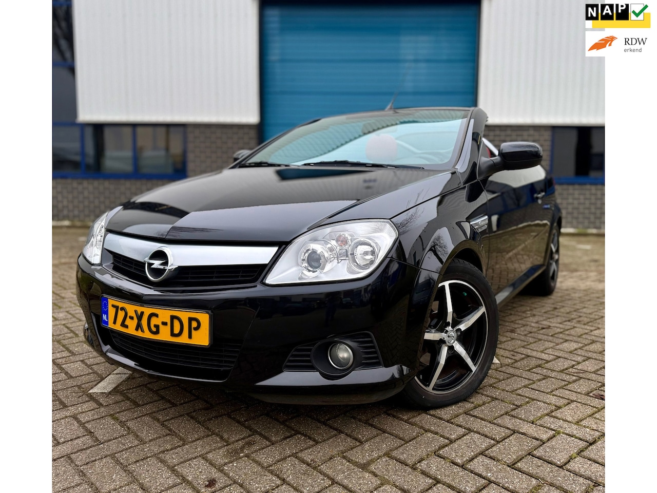 Opel Tigra TwinTop - 1.8-16V Temptation * NAP * CABRIO * STOELVERWARMING * - AutoWereld.nl