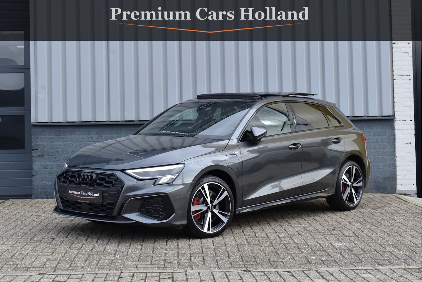 Audi A3 Sportback - 45 TFSI e S-Line 245 Pk Pano Navi ACC RS-Stoel Full Led PDC 18 Inch - AutoWereld.nl