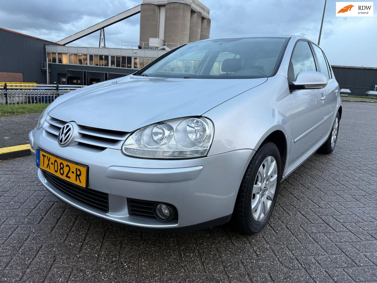 Volkswagen Golf - 1.6 FSI Sportline_AUTOMAAT_NETTE AUTO - AutoWereld.nl