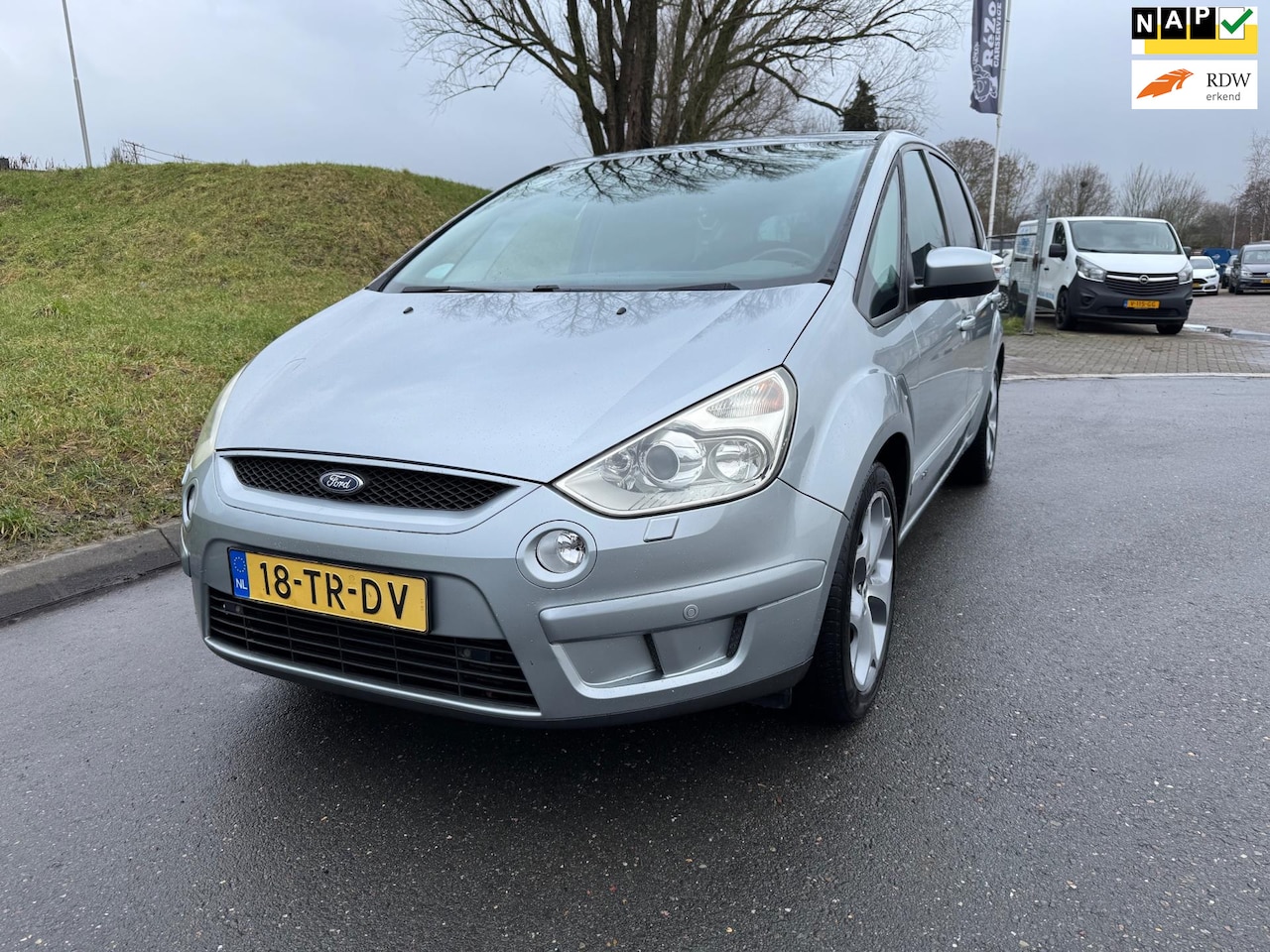 Ford S-Max - 2.5-20V Turbo Panoramadak - AutoWereld.nl