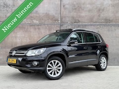 Volkswagen Tiguan - 2.0 TSI Sport&Style 4motion Trekhaak | Pano-dak | Xenon | APK 12-2026 |