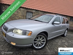 Volvo V70 - 2.4 Summum 7 persoons Mooie auto