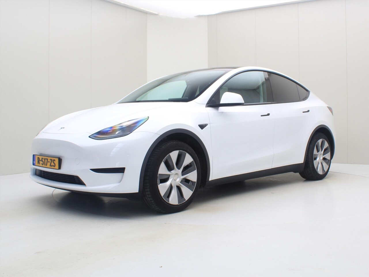 Tesla Model Y - Standard RWD Plus 351pk 92% SoH [ TREKHAAK+LFP ACCU+AUTOPILOT+19 - AutoWereld.nl