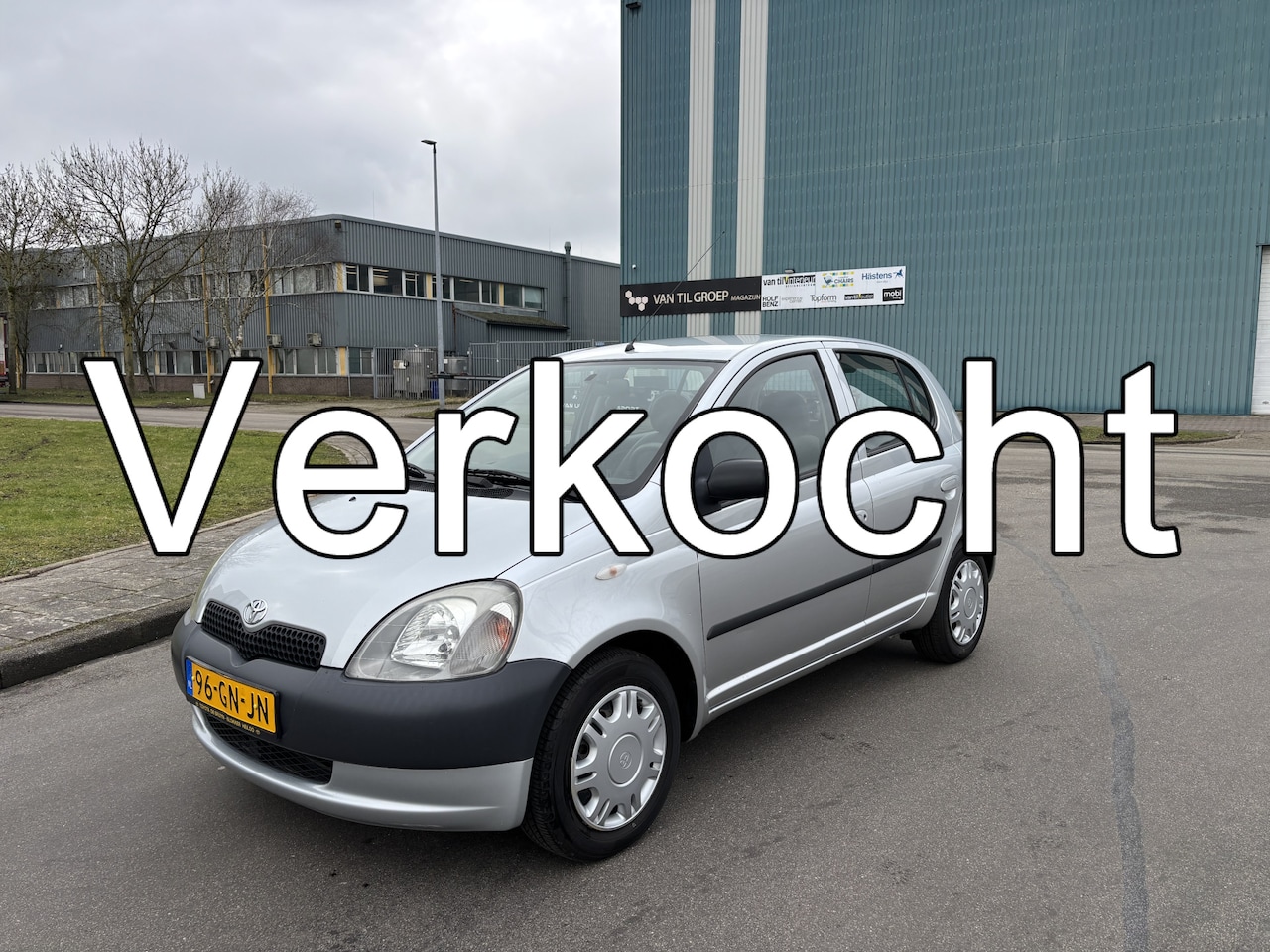 Toyota Yaris - 1.0-16V VVT-i Terra 5-Deurs 68 PK. Prachtige en zeer goed onderhouden auto !!! Onverwoestb - AutoWereld.nl