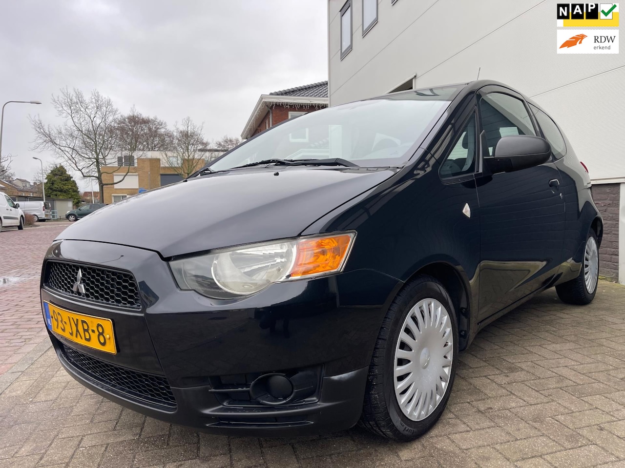 Mitsubishi Colt - 1.1 Edition One/Airco/1eigenaar/Start-stop/AUX/Goed-onderhouden/ - AutoWereld.nl