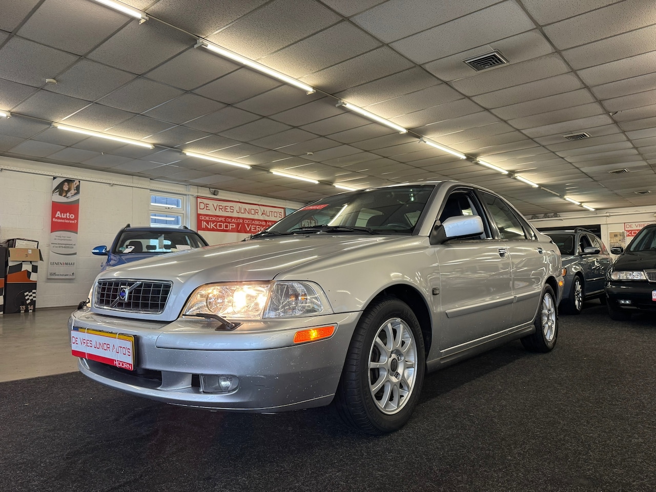 Volvo S40 - 1.8 Europa. Automaat, cruise control, airco, trekhaak en meer! - AutoWereld.nl
