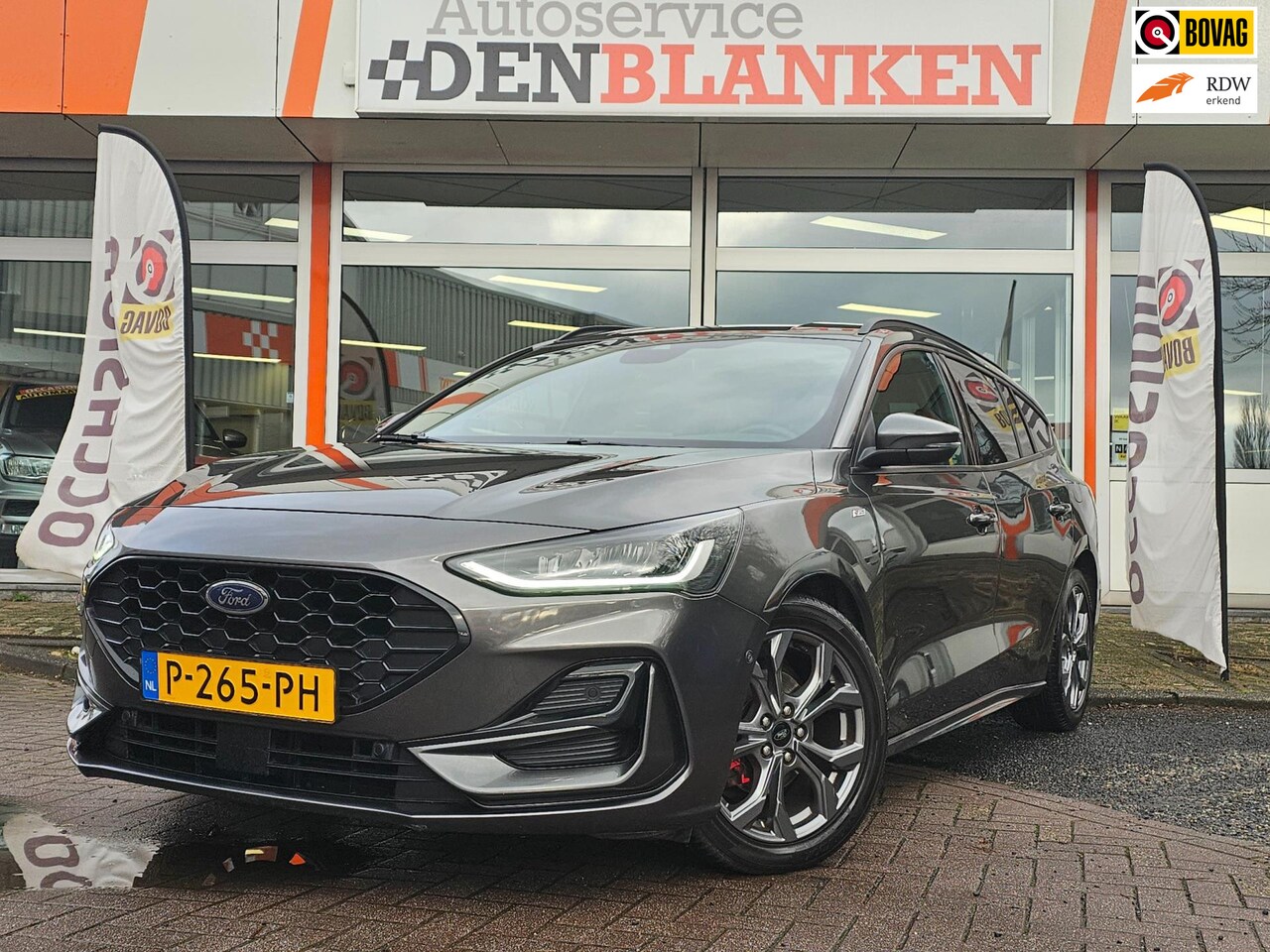 Ford Focus Wagon - 1.0 EcoBoost Hybrid ST Line Style BJ.2022 / Navi / Camera / Stuur-Stoel Verw. / 17"Lmv !! - AutoWereld.nl