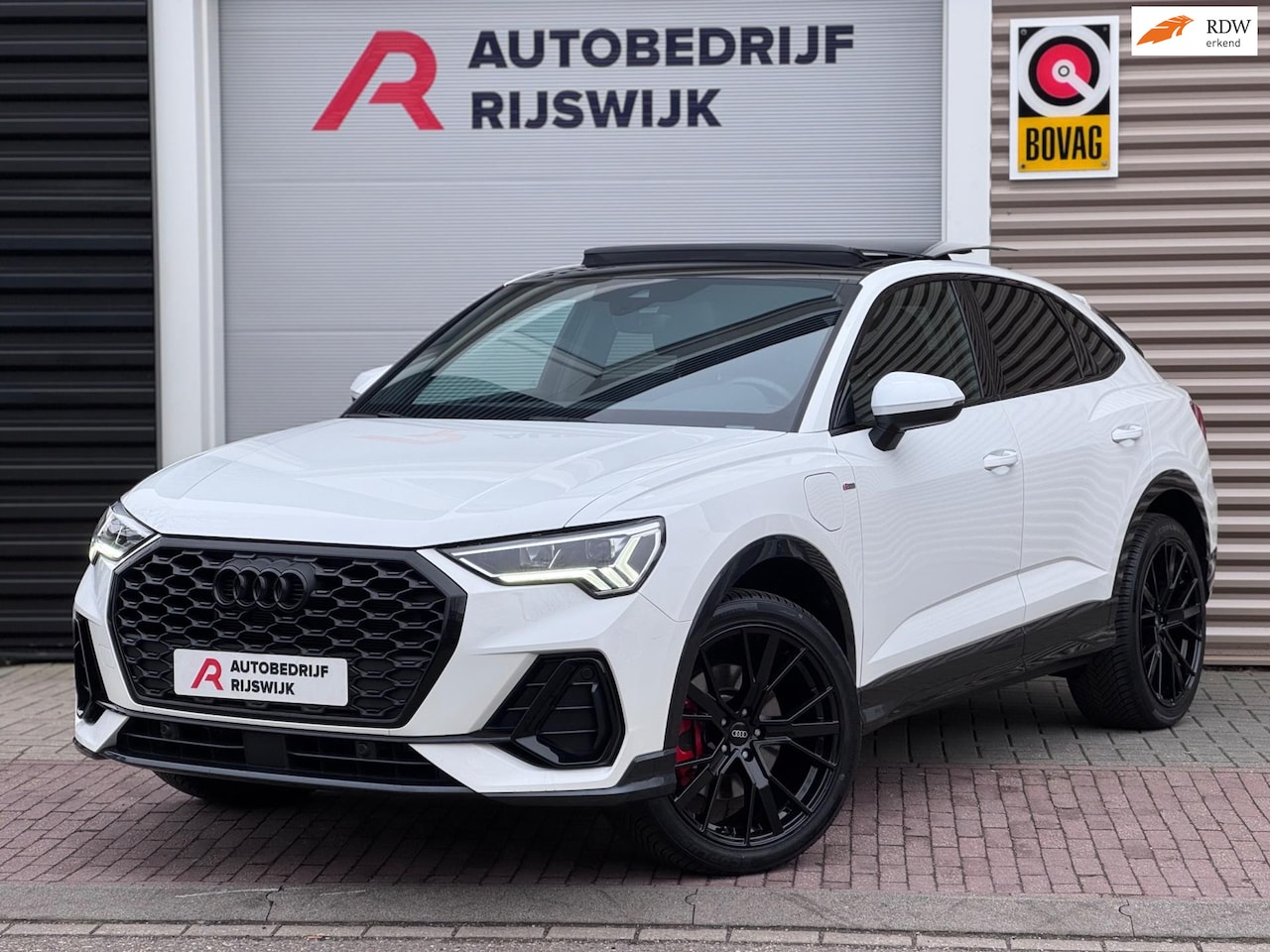 Audi Q3 Sportback - 45 TFSI e S Edition Pano/Memory/Keyless - AutoWereld.nl