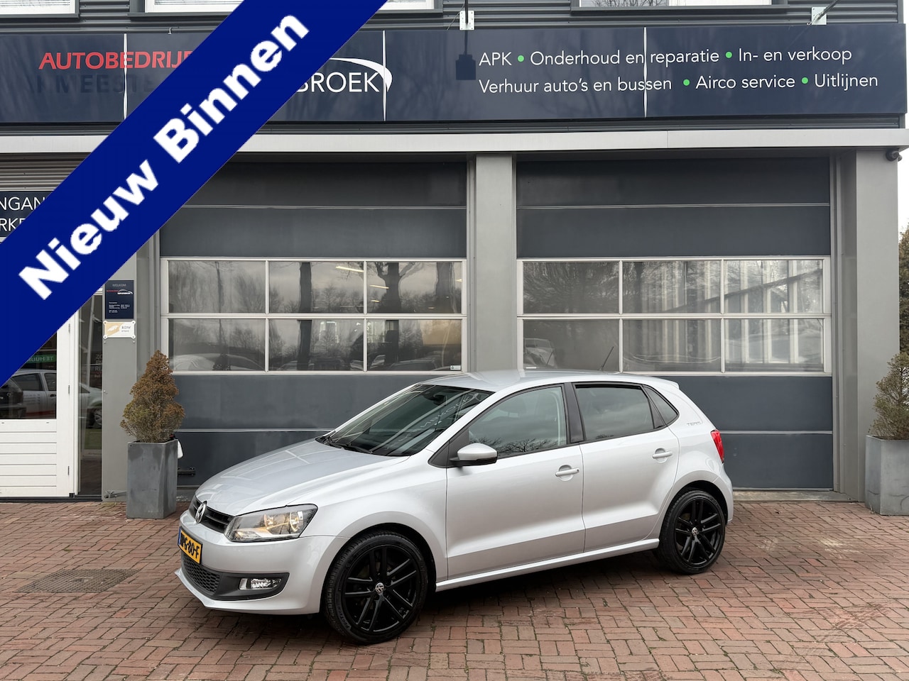 Volkswagen Polo - 1.4-16V Trendline Airco,Cruise,Cv,Radio/cd,17Inch 5-deurs | Sportieve uitstraling incl set - AutoWereld.nl