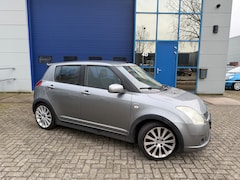 Suzuki Swift - 1.5 Exclusive