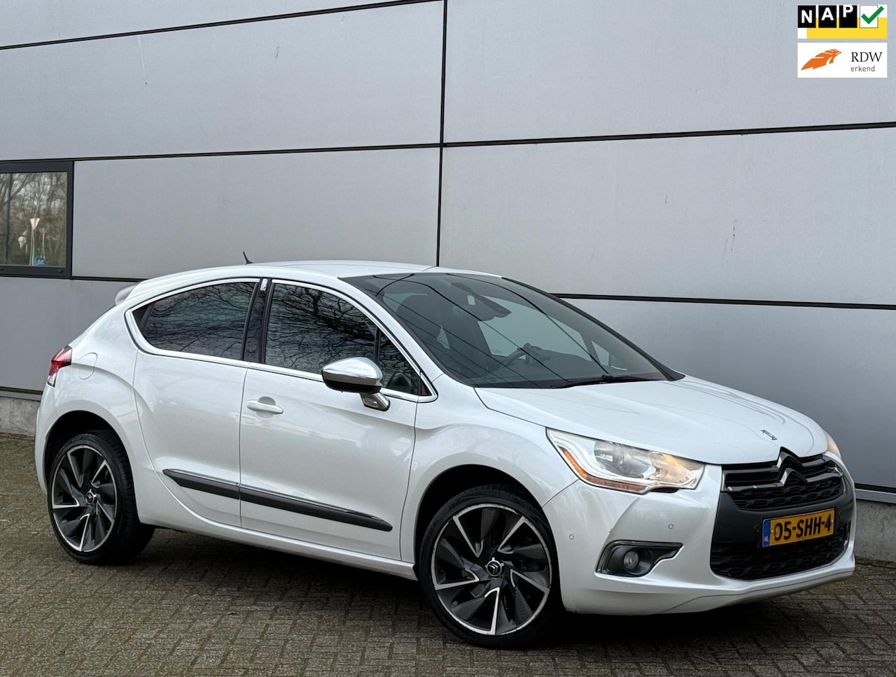 Citroën DS4 - 1.6 THP Sport Chic Pano |Denon |Dode Hoek |Massage |Leer |Led |Navi |Clima |Nap |Boekjes - AutoWereld.nl