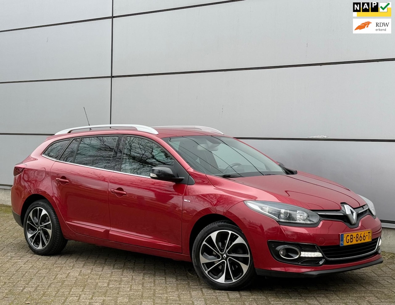 Renault Mégane Estate - 1.2 TCe Bose 2e Eignr |Keyless |Led |Half Leer |Navi |Clima |Stuurbed |Park Sensor |Trekha - AutoWereld.nl