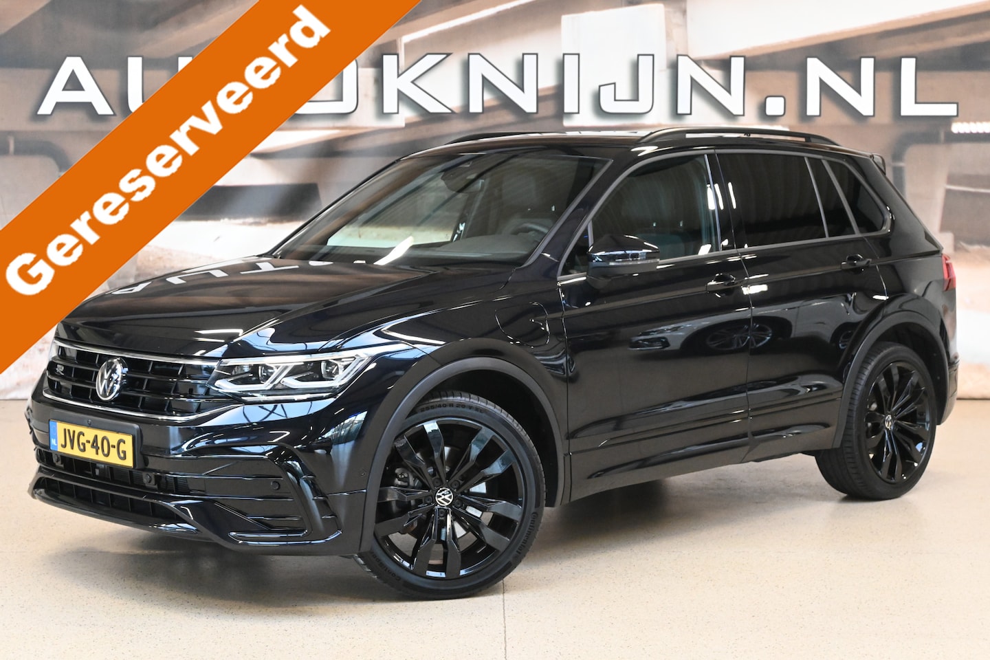 Volkswagen Tiguan - 1.4 TSI eHybrid 245pk R-Line ZATERDAG 14-2 OP AFSPRAAK GEOPEND | DCC | IQ. Light | 360° - AutoWereld.nl