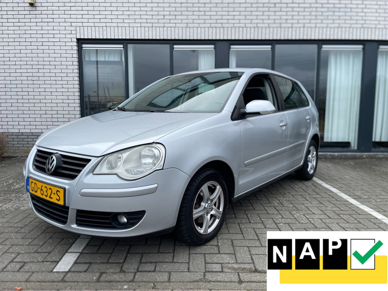 Volkswagen Polo - 1.2-12V Optive Lm Velgen Cruis Clima - AutoWereld.nl