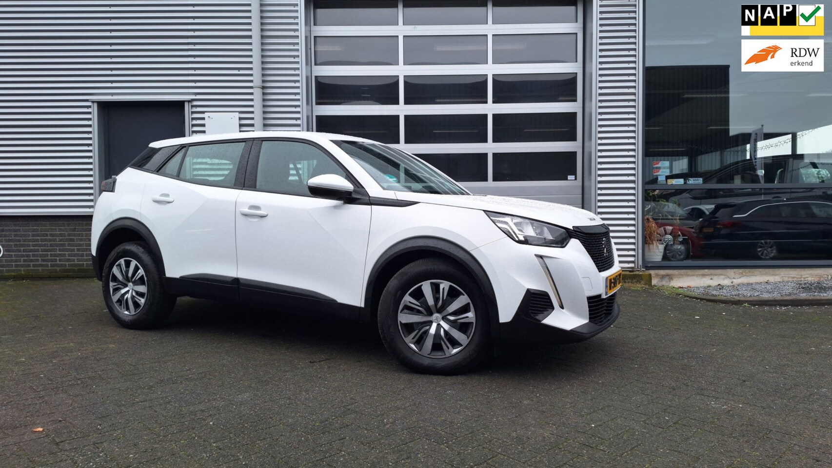 Peugeot 2008 - 1.2 PureTech Active/Apple car play/Cruise/Nl Auto/Top staat/ - AutoWereld.nl
