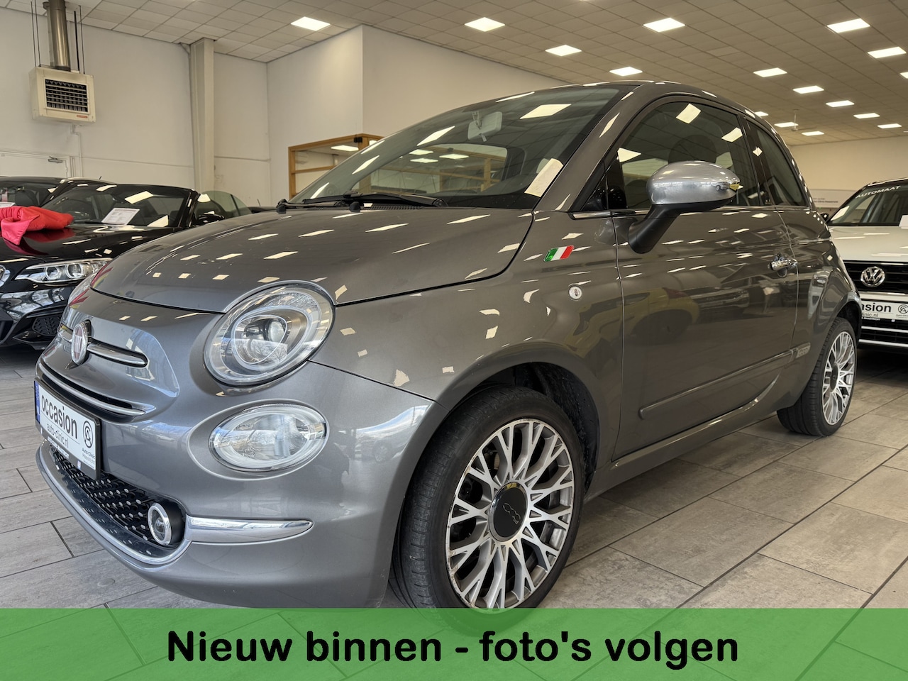 Fiat 500 - 1.2 Lounge 69pk / 4-CILINDER / NAVI / CRUISECONTROL / CARPLAY / AIRCO-ECC / Tijdens carnav - AutoWereld.nl
