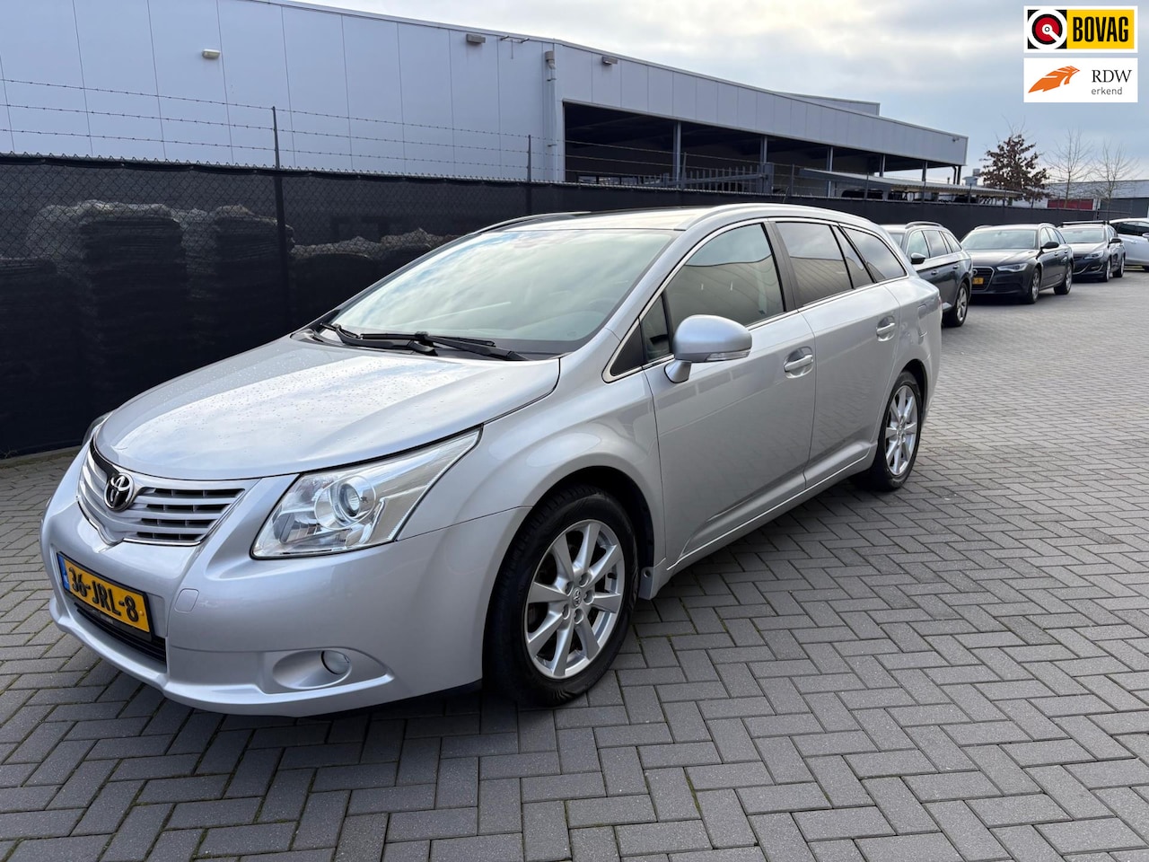 Toyota Avensis Wagon - 1.8 VVTi Panoramic Business Special 1.8 VVTi Panoramic Business Special - AutoWereld.nl