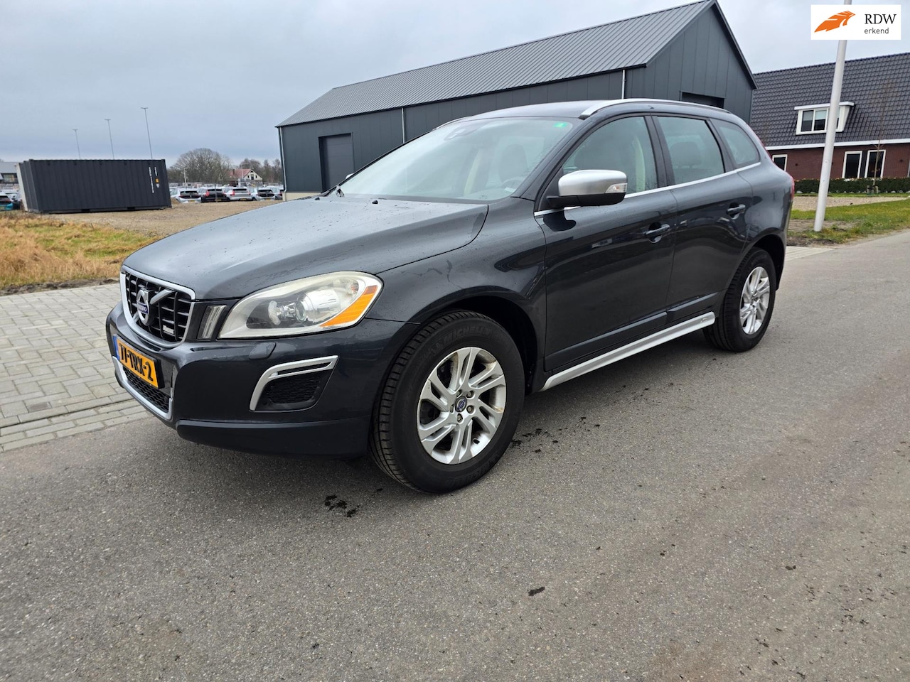 Volvo XC60 - 2.0 T5 R-Design 2.0 T5 R-Design - AutoWereld.nl