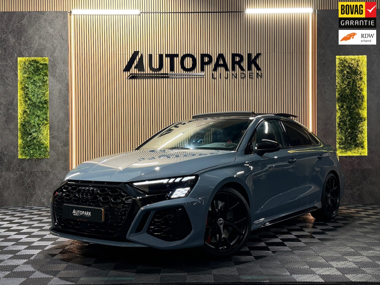 Audi RS3 - Limousine 2.5 TFSI RS 3 quattro|PANO|MASSAGE|B&O|ACC|MEMORY|CARPLAY|DEALER ONDERHOUDEN|KEM - AutoWereld.nl