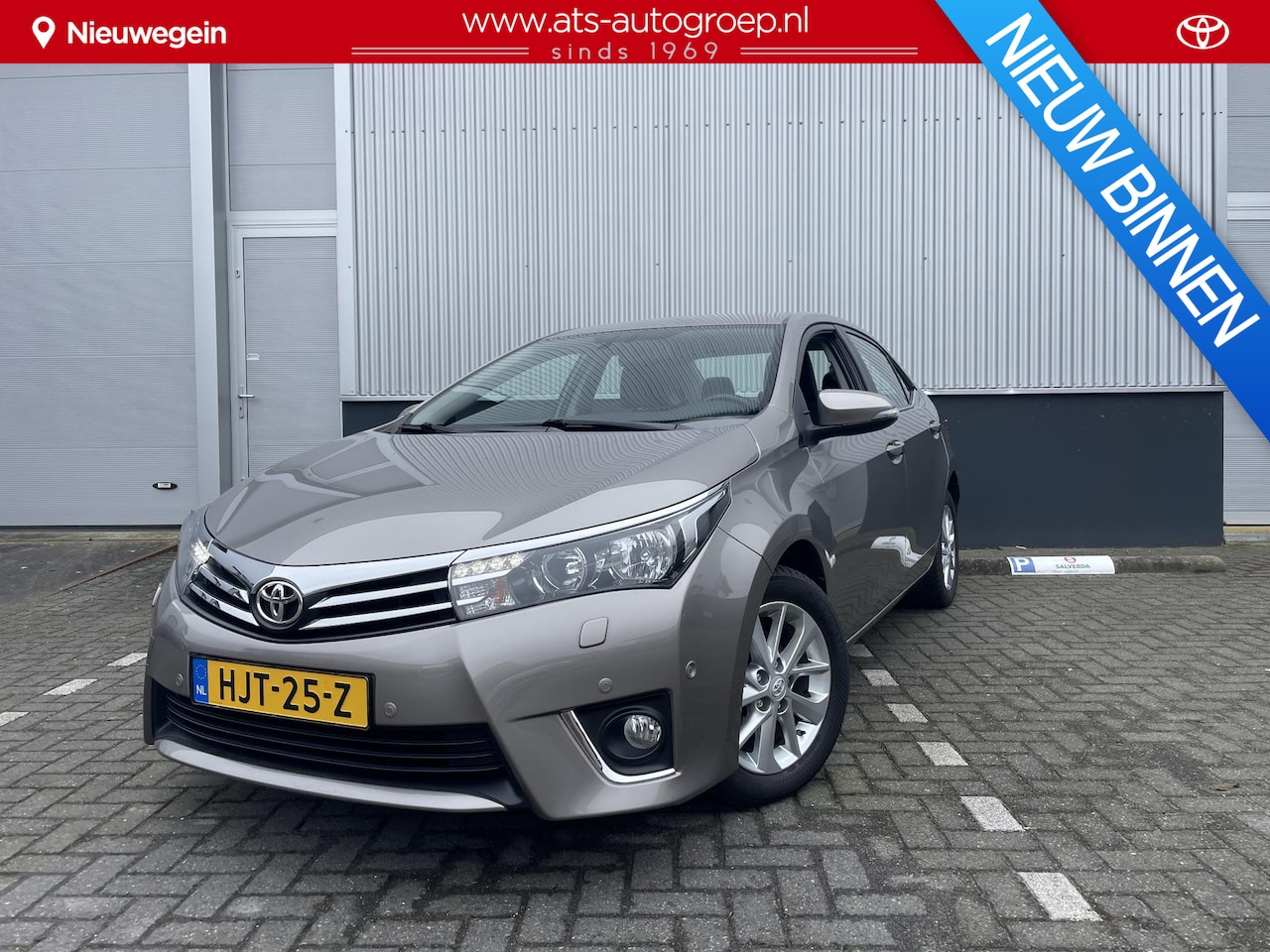 Toyota Corolla - 1.6 VVTi Sol Business Sedan, benzine Automaat , Uniek | zeer luxe | All Season | Trekhaak - AutoWereld.nl