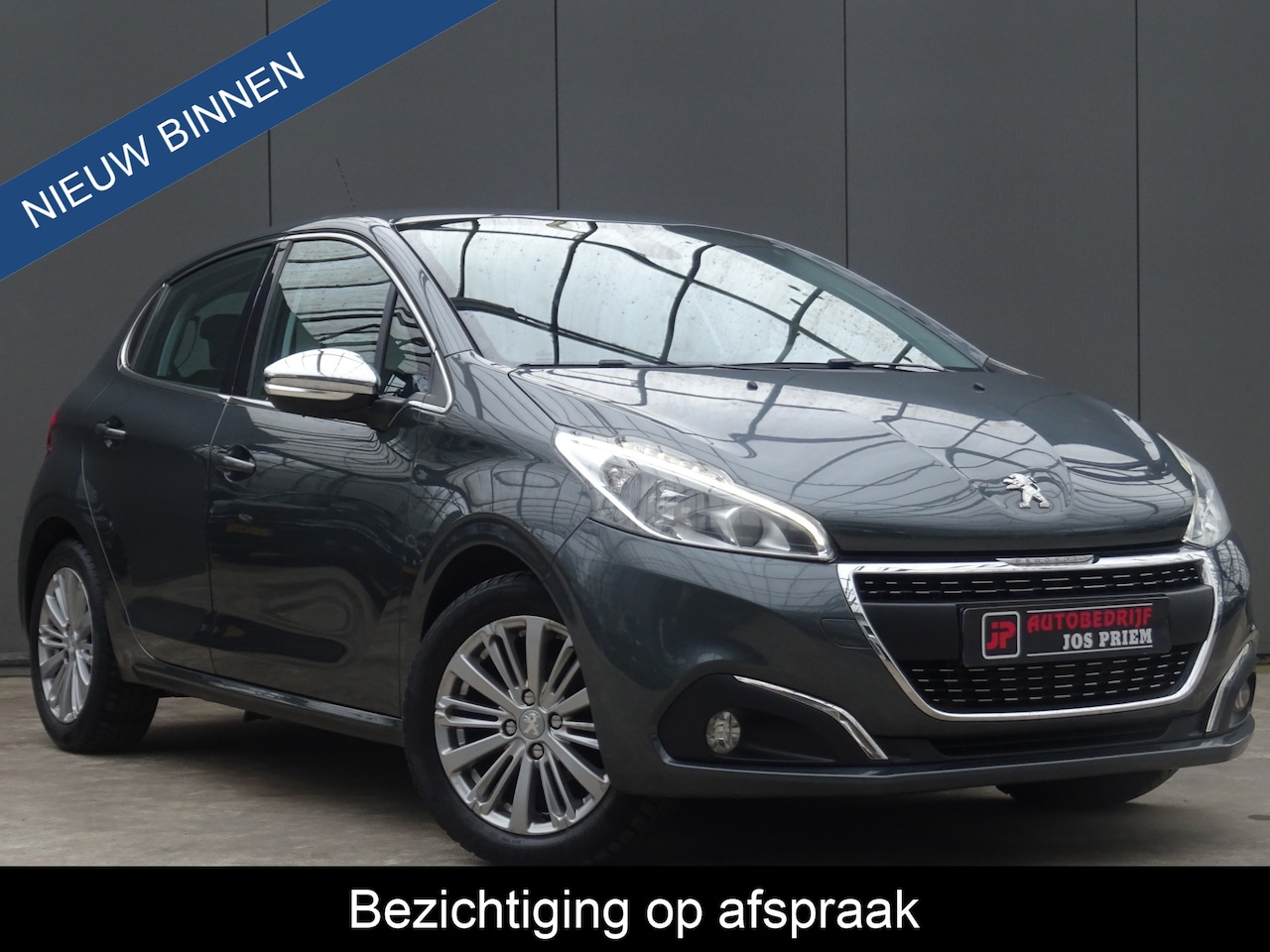 Peugeot 208 - 1.2 PureTech Blue Lease Premium * CARPLAY * TREKHAAK * PDC !! - AutoWereld.nl