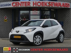 Toyota Aygo X - 1.0 VVT-i MT 72pk Play | Carplay | Cruise | Camera |