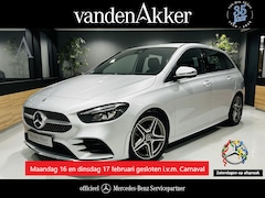 Mercedes-Benz B-klasse - 180 AMG // Trekhaak // Camera // Elek. Achterklep // Carplay // LED Koplampen // Navigatie