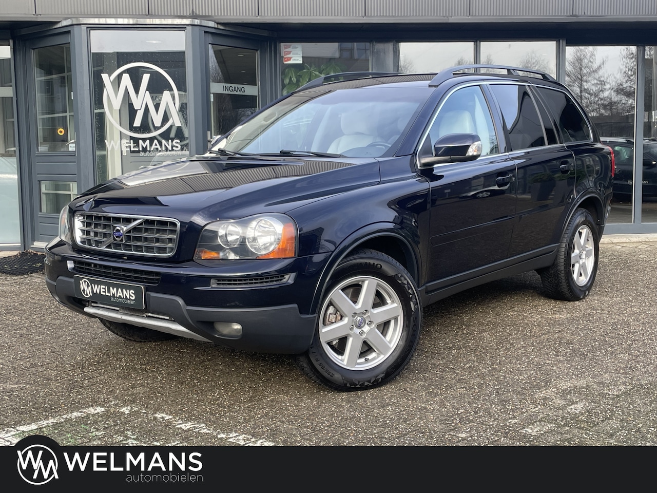 Volvo XC90 - 2.5 T Momentum 7p facelift | Youngtimer | Trekhaak - AutoWereld.nl