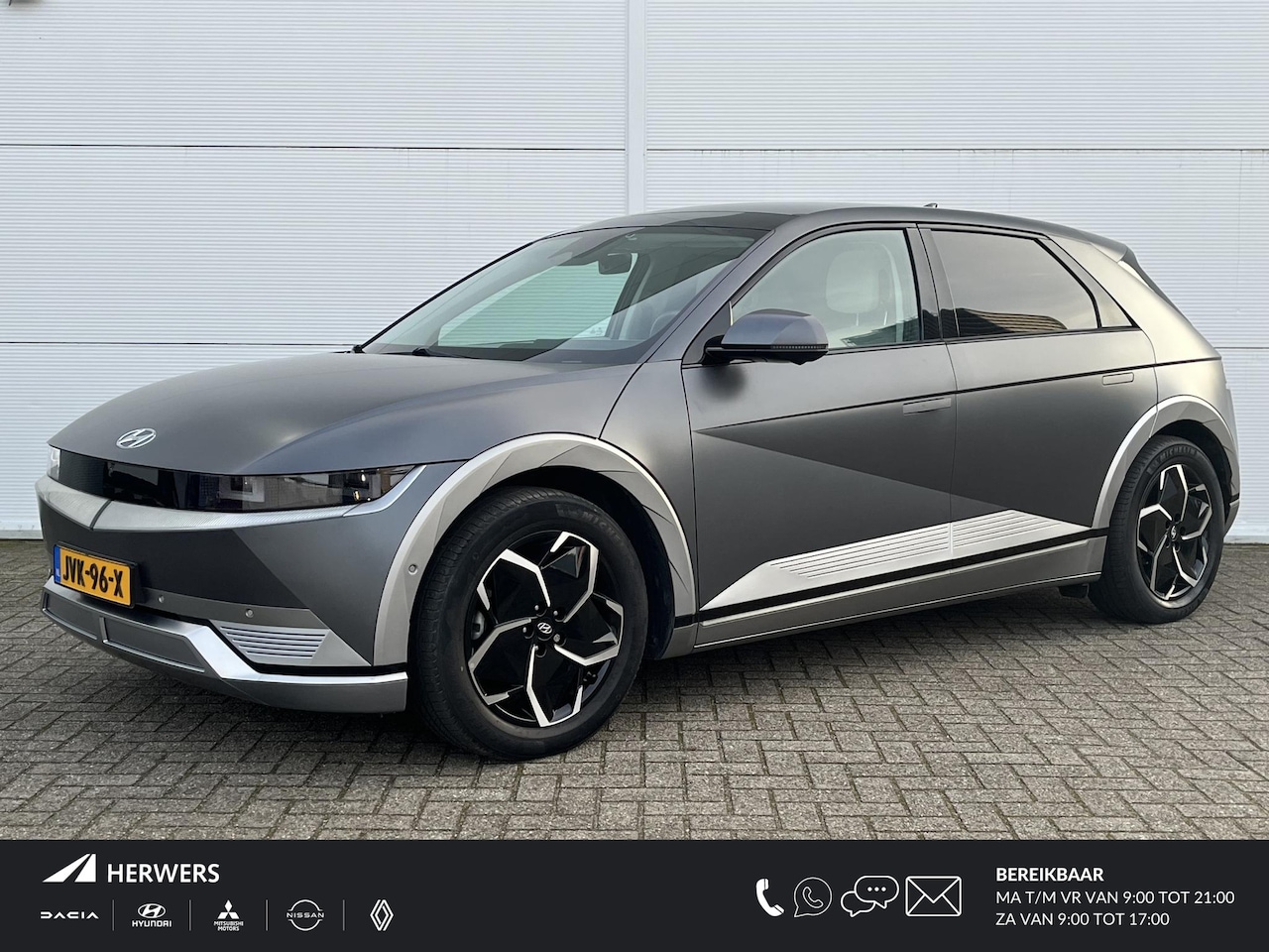 Hyundai IONIQ 5 - Lounge 73kWh Automaat / Panoramadak / Achterstoelen verwarmd / Apple Carplay/Android Auto - AutoWereld.nl