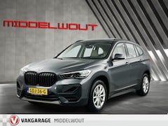BMW X1 - sDrive18i High Exe/Leder/Pano-dak/LED/Stuurv+Stoelv/Climate /Navi