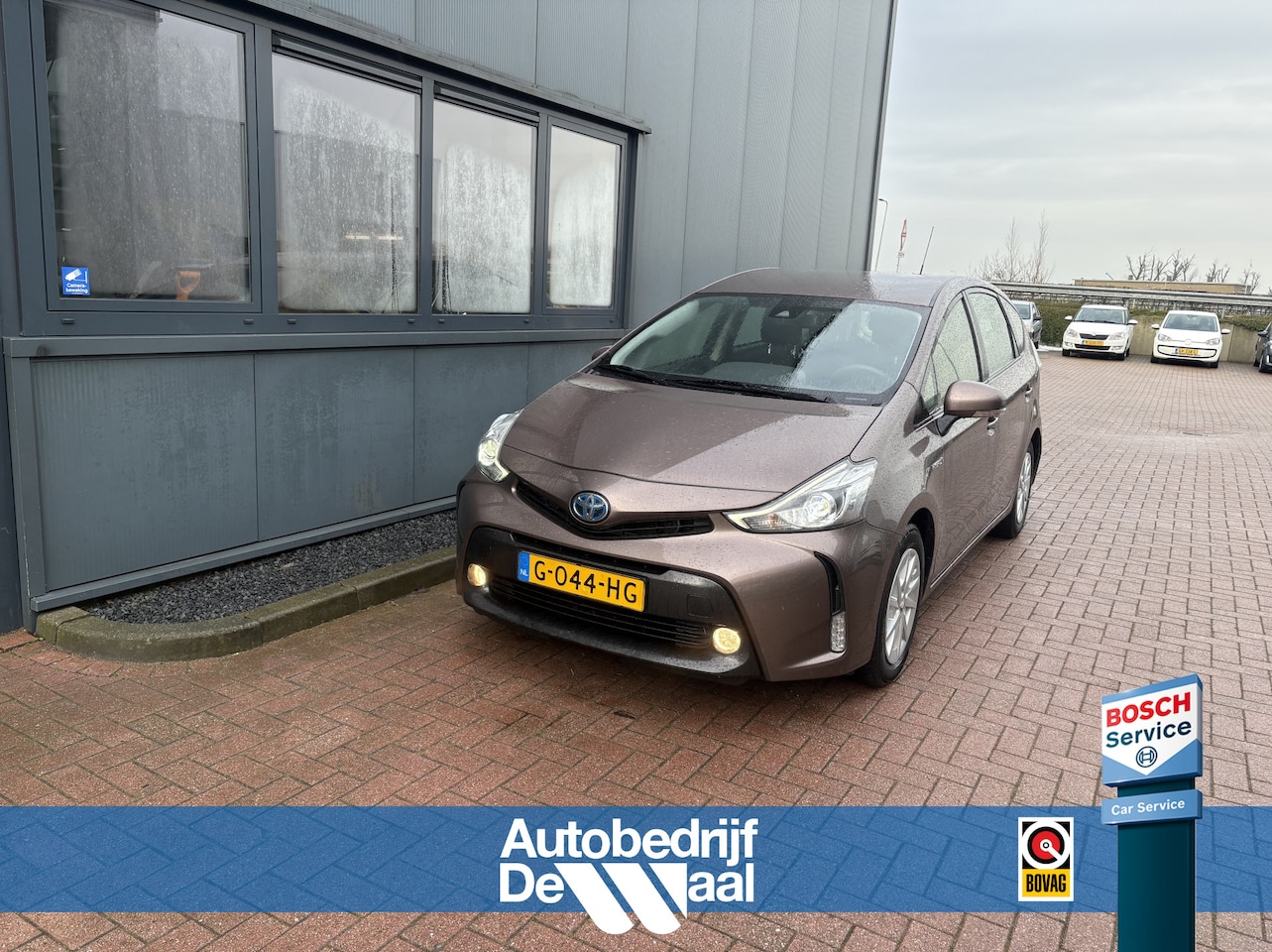 Toyota Prius - 1.8 VVT-i Hybrid Active 7-persoons KEYLESS/NAVI/CLIMA/ADAPT.CRUISE/TREKHAAK - AutoWereld.nl