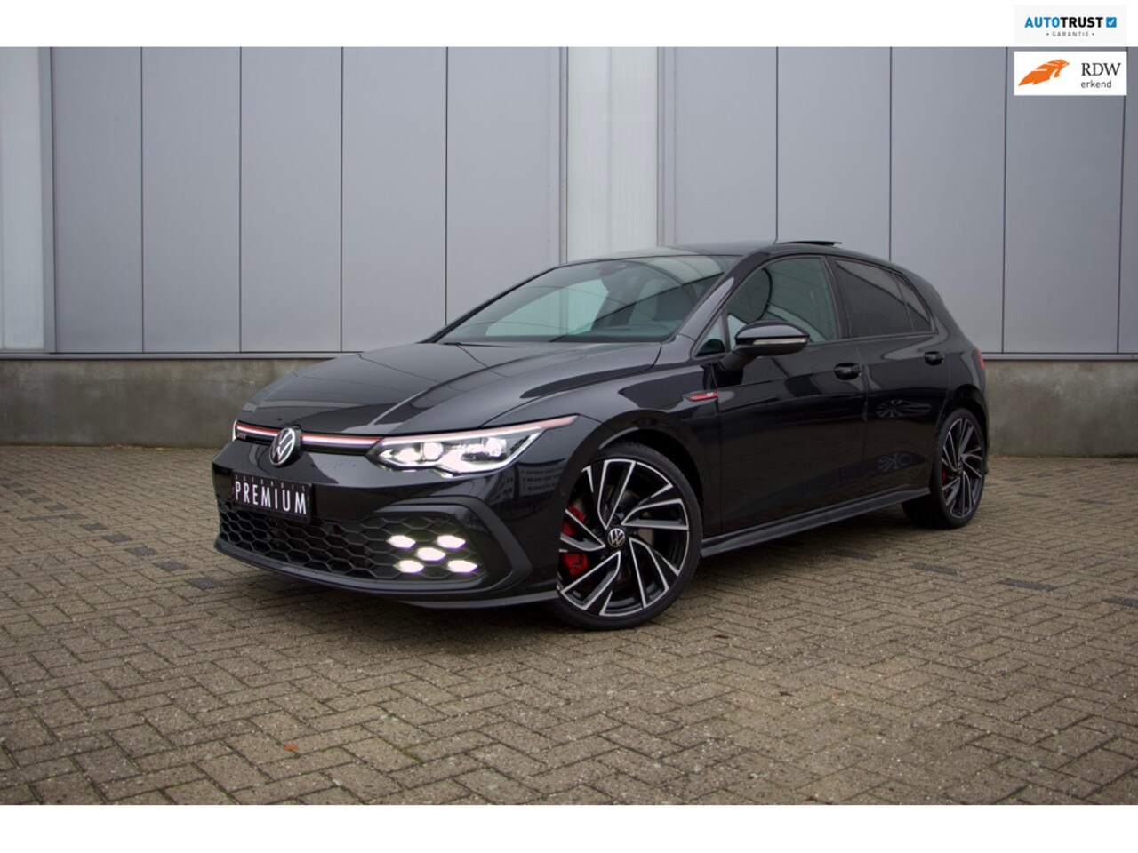 Volkswagen Golf - 8 2.0 TSI GTI 245PK PANO H-UP | H&K | LEDER IQ-LIGHT - AutoWereld.nl