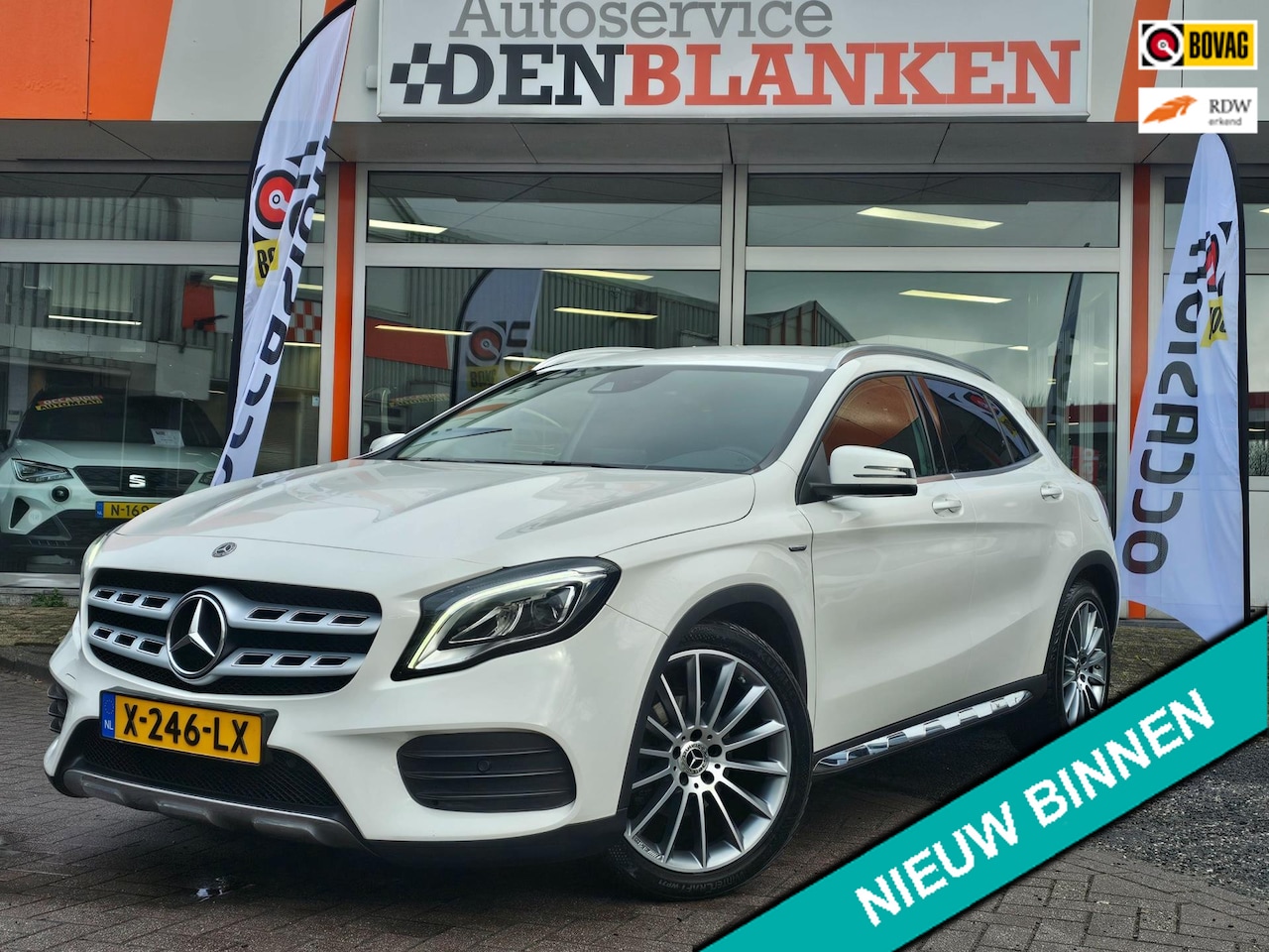 Mercedes-Benz GLA-Klasse - 200 Business Solution AMG Automaat BJ.2020 / Navi / Leder / Carplay / Clima / 19"Lmv !! - AutoWereld.nl